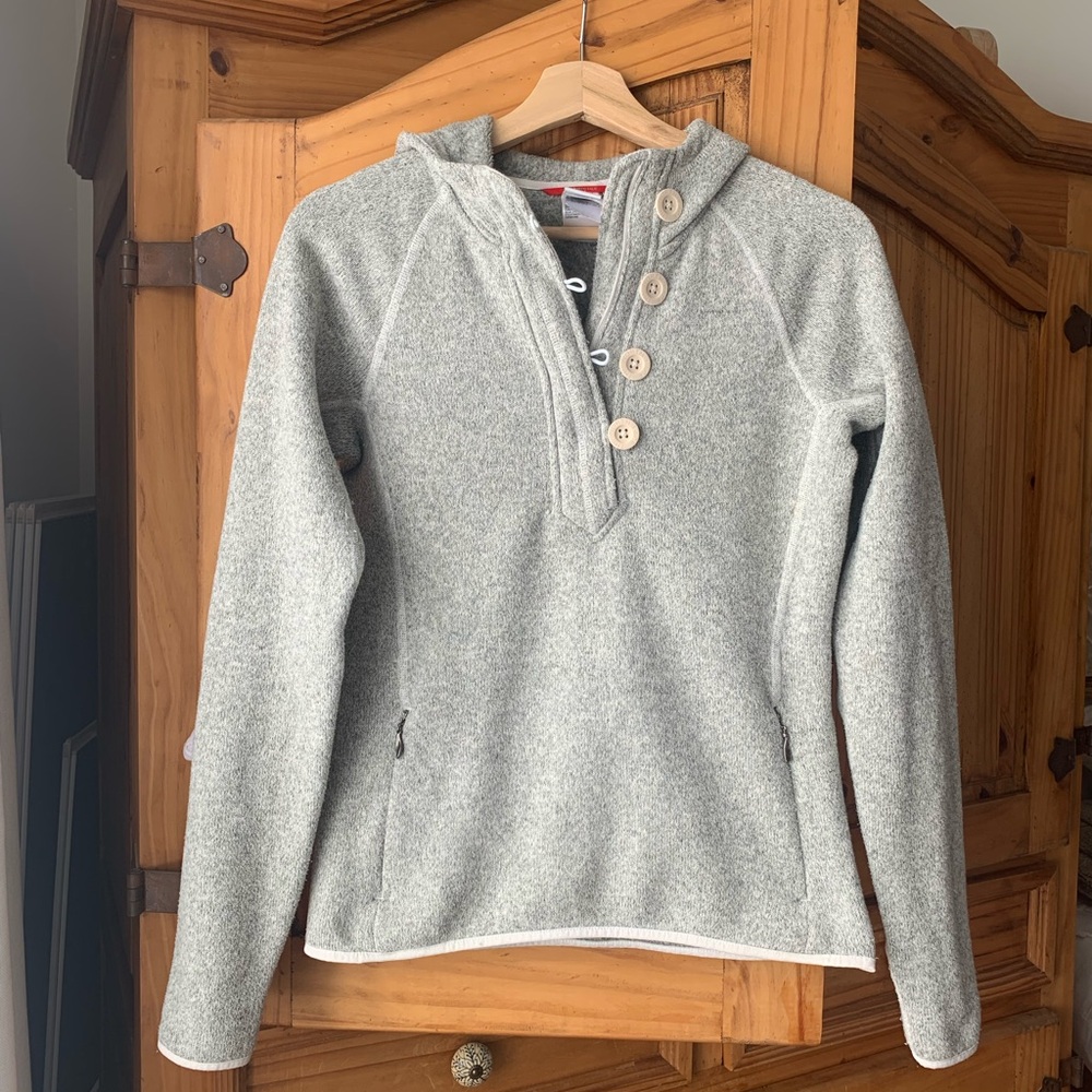 North Face Women's Gray Button-Up Sweater